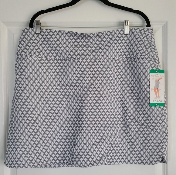 S.C. & CO Dresses & Skirts - S.C. & CO Tummy Control 19" Skirt
